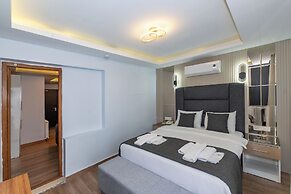 T-Square Residence