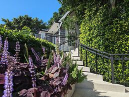 Villa Moonshadow
