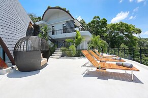 Villa Moonshadow