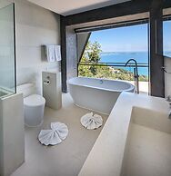 Villa Moonshadow