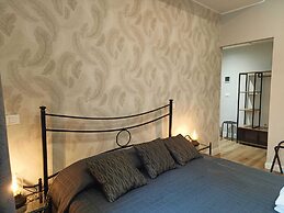 AmoRoma Suite