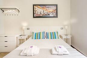 AmoRoma Suite