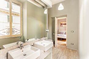 AmoRoma Suite