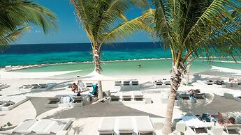 Blue Bay Exclusive