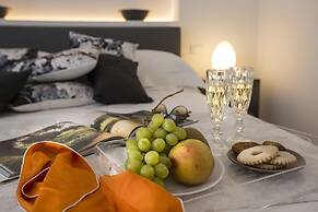 Palermo In Suite Aparthotel Shs