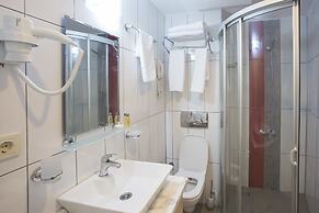Seyhan Sarus Otel