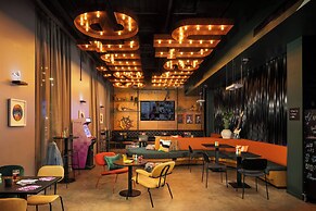 Moxy Glasgow Merchant City