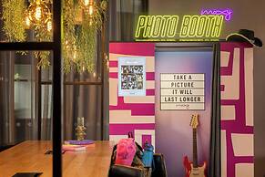 Moxy Glasgow Merchant City