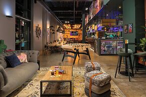 Moxy Glasgow Merchant City
