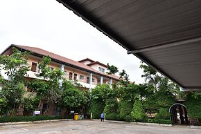 Ampan Resort