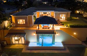 Sunset View Luxury Pool Villa