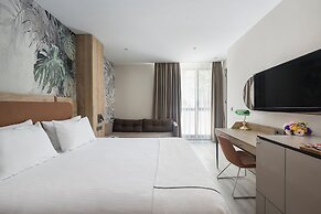 Upsuites Hotel