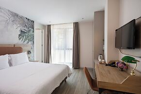 Upsuites Hotel