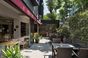 Upsuites Hotel