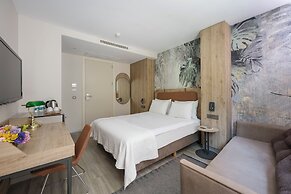 Upsuites Hotel