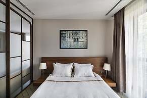 Upsuites Hotel