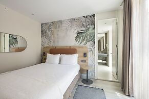 Upsuites Hotel