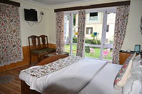Magic Himalayan Cottage