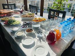 Grand Hills Hotel