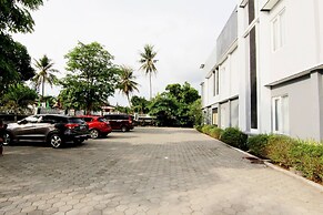 Alzara Hotel