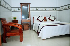Mai Tra Hotel