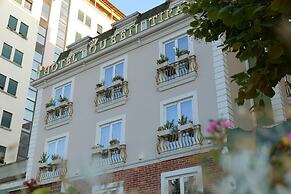 Hotel Queen