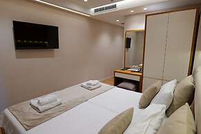 Hotel Queen