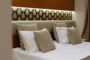 Hotel Queen