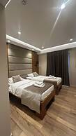 Hotel Queen