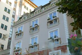 Hotel Queen