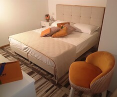 Home Flowers Milano