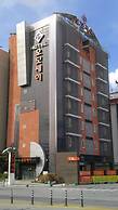 Odyssey  Hotel