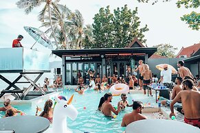 Lub d Koh Samui Chaweng Beach - Beachfront Vibrant Social Vibe