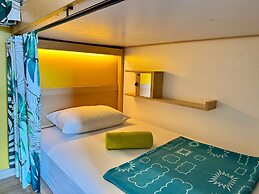 Lub d Koh Samui Chaweng Beach - Beachfront Vibrant Social Vibe