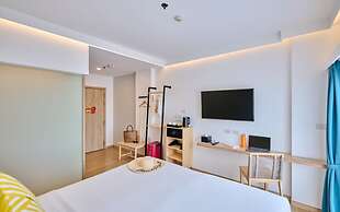 Lub d Koh Samui Chaweng Beach - Beachfront Vibrant Social Vibe
