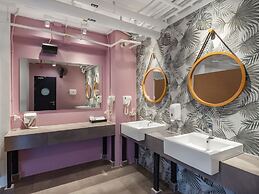 Lub d Koh Samui Chaweng Beach - Beachfront Vibrant Social Vibe