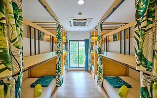 Lub d Koh Samui Chaweng Beach - Beachfront Vibrant Social Vibe