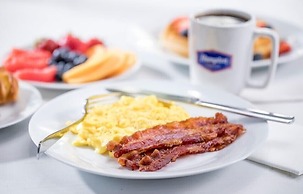 Hampton Inn & Suites Kittery-Portsmouth