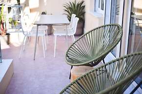 Kolonaki Boutique Apartments by Olala Homes