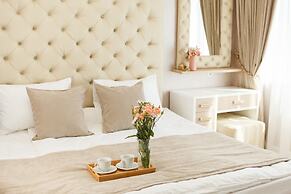 VIP apartment on Tulpanova Street