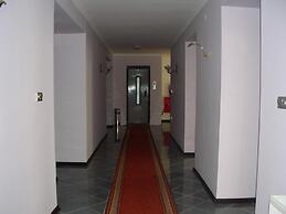 Cihan Otel