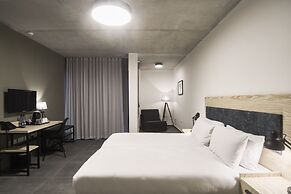 Mr. Todd Hotel