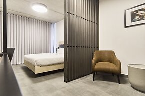 Mr. Todd Hotel
