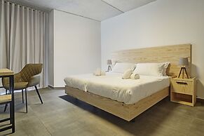 Mr. Todd Hotel