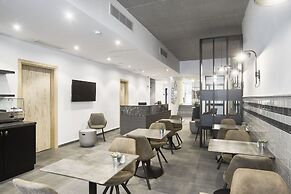 Mr. Todd Hotel