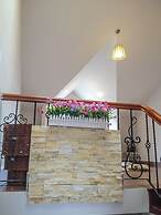 Jolie House