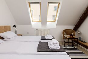Hotel Arhiv