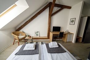 Hotel Arhiv