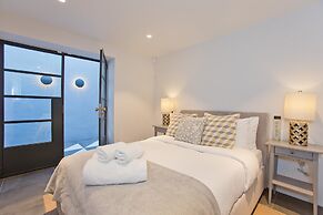 Luxury Royalty Mews