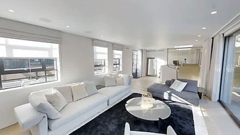 Luxury Royalty Mews